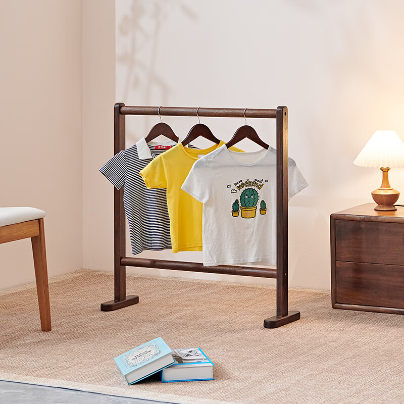 融自然与现代于一体 美雪儿定制黑胡桃木衣帽架的实用美学